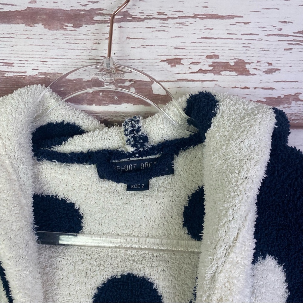 Barefoot Dreams- Polka Dot Short Hooded Robe - Picture 11 of 16